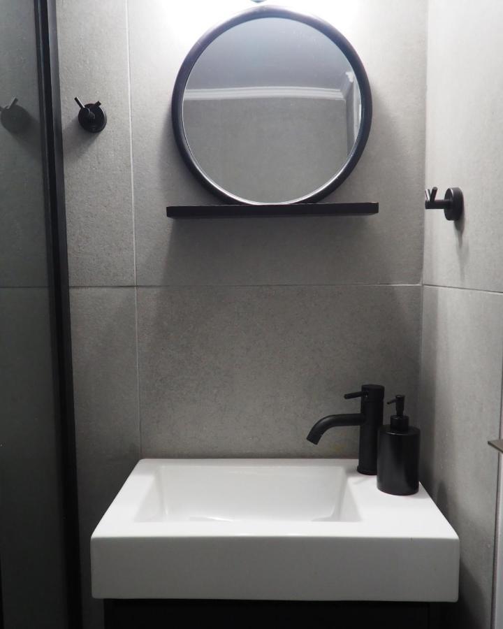 פיראוס Mimadart Pop-Up Gallery Apartment מראה חיצוני תמונה